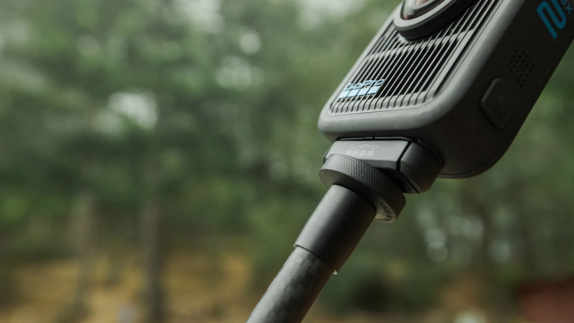 Кріплення GoPro Magnetic Latch Mount 1/4-20 (AEMAG-003)