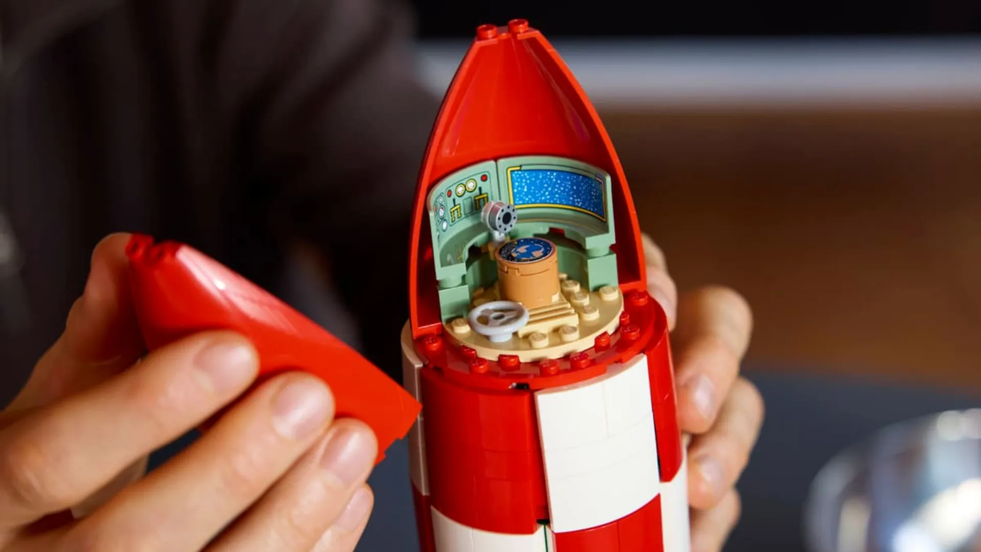 Конструктор LEGO Ideas Місячна ракета Tintin (21367)