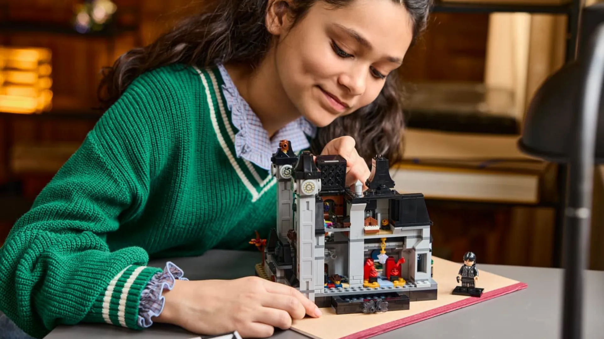 Конструктор LEGO Wednesday Академія Невермор (76788)