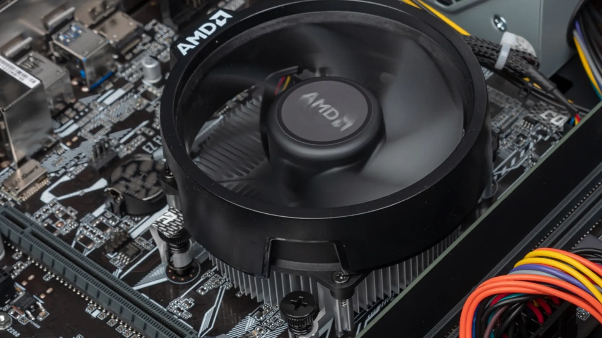 Компьютер COBRA Advanced (Ryzen 5 5500GT/32GB/1TB (SSD)/Radeon Vega 7) (55GT.32.S1.INT.24538)