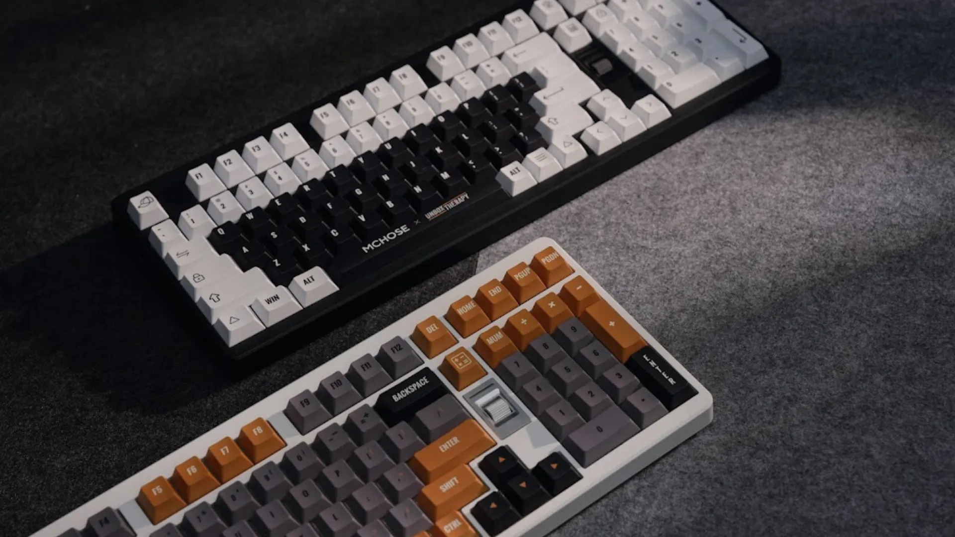 Клавіатура MCHOSE x Unbox Therapy UT98 Silent Peach V3 USB-A/WL/BT RGB Classic Therapy (HW-UT98-2)