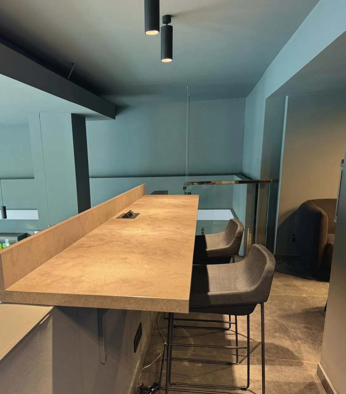 Ябко — місце, де можна підзарядитись