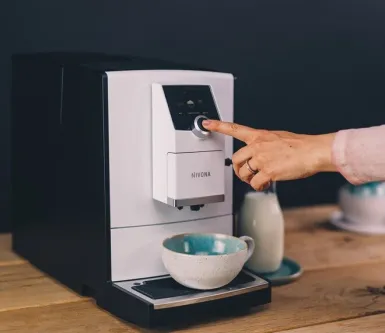 SMEG проти Nivona: битва стилів та ефективності