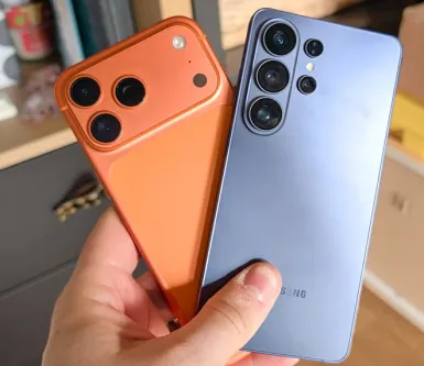 iPhone 17 Pro vs Samsung Galaxy S26+: битва флагманів та ідеологій