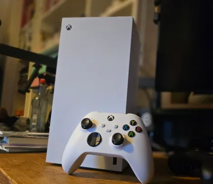 Як правильно чистити Xbox Series X від пилу