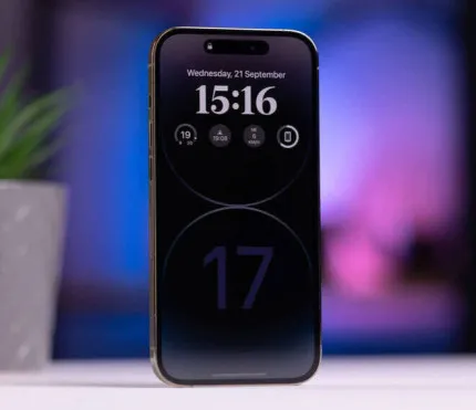В чому особливість екрана iPhone 17