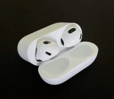 Великі зміни в лінійці AirPods: прощавай AirPods 2 та 3