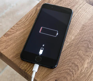 Apple розробляє інноваційні кремнієві батареї для покращення автономності майбутніх iPhone та інших пристроїв