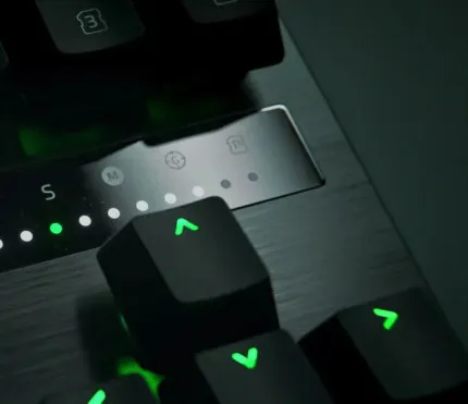 Razer Huntsman V3 PRO TKL vs SteelSeries Apex Pro TKL Gen 3: противостояние флагманов