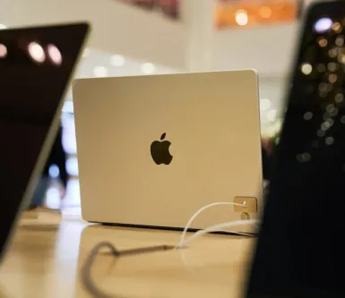 Про новий MacBook з «яскравим забарвленням»