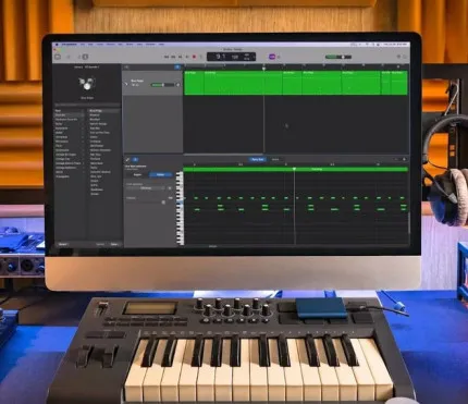 Apple оновила GarageBand