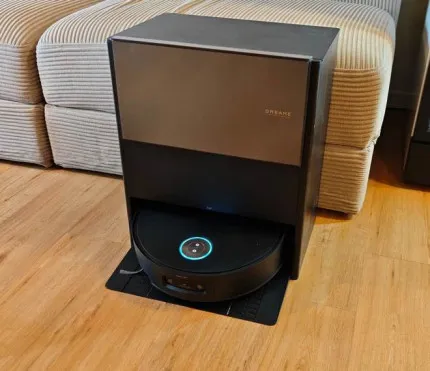 Roborock S8 MaxV Ultra vs Dreame Aqua 10 Ultra Roller Complete битва флагманів