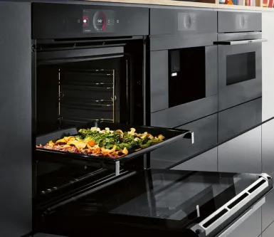 Bosch HBG7361B1 vs Bosch HBG7741W: порівняння моделей від лідера ринку