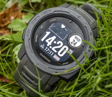 Як правильно заряджати годинник Garmin?
