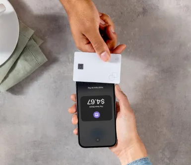 В Україні запускають "Tap to Pay" від Apple: новий рівень безконтактних платежів