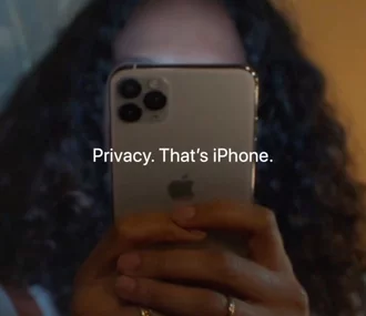 Приватність на iPhone — це просто! Нове відео від Apple