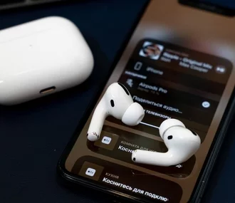 Бюджетні AirPods Pro та екстравагантні чохли: що чекати від Apple?