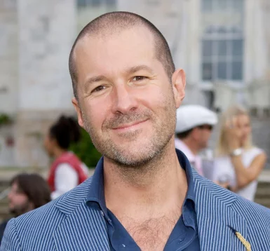 Він пішов ... Чому компанію Apple покинув Джоні Айв
