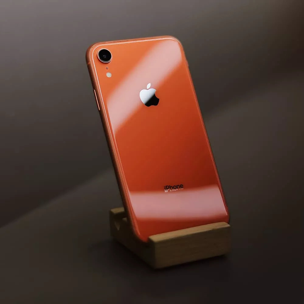 б/у iPhone XR 128GB (Coral) (Хорошее состояние, новая батарея)