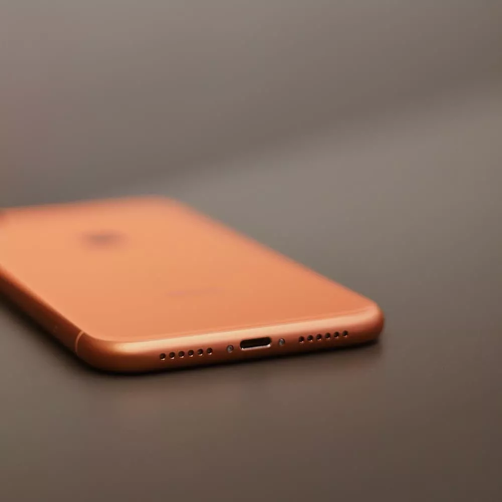 б/у iPhone XR 128GB (Coral) (Хороший стан, стандартна батарея)