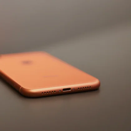 б/у iPhone XR 128GB (Coral) (Хороший стан, нова батарея)