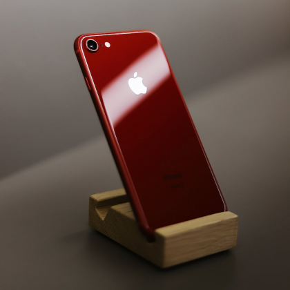 б/у iPhone SE 64GB (PRODUCT) RED (Відмінний стан) у Виноградові