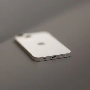 б/у iPhone 14 256GB (Starlight) (Хорошее состояние, новая батарея)