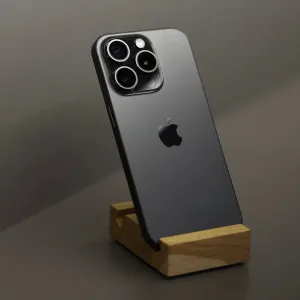 iPhone 15 Pro 256GB (Black Titanium) (Как Новый)