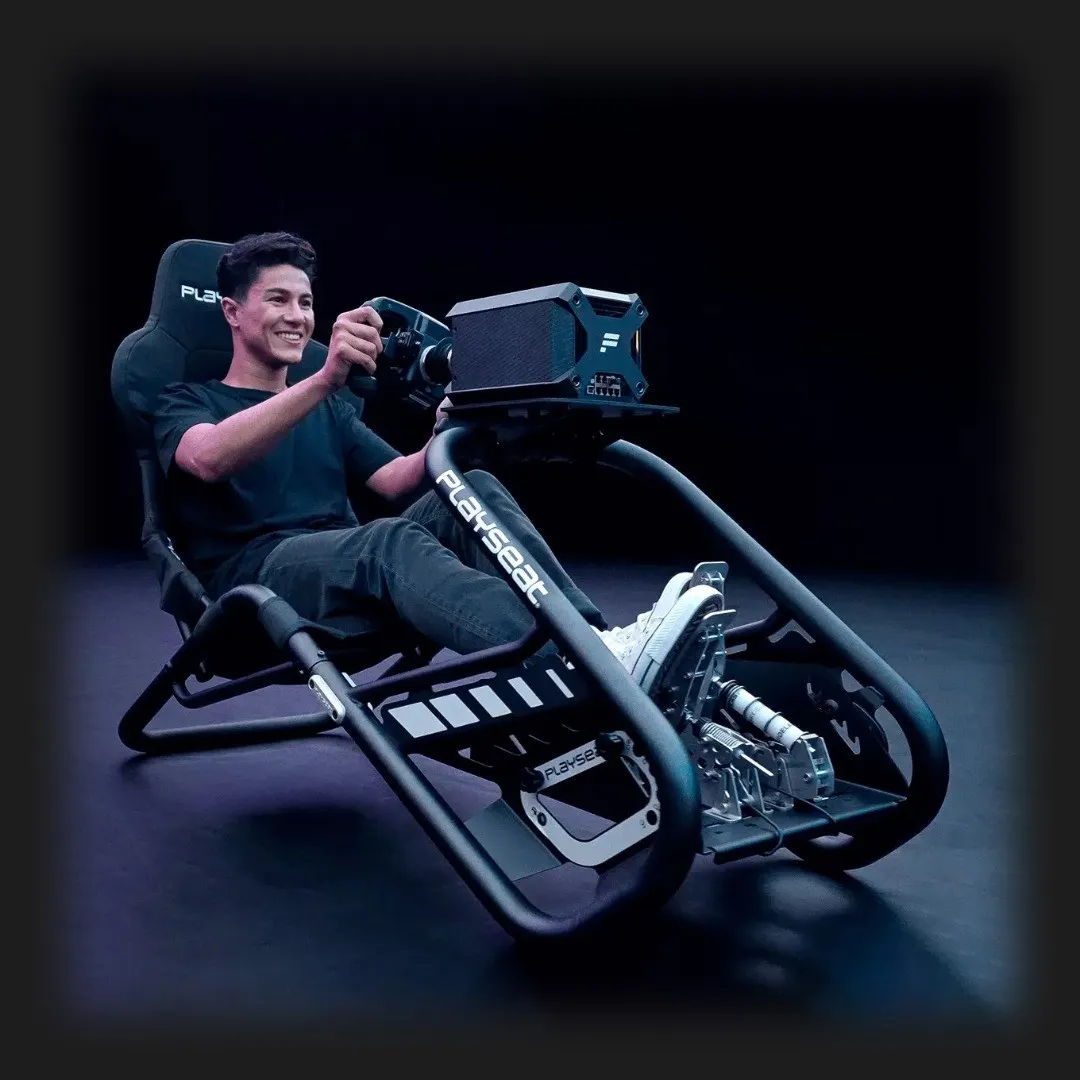 Кокпит с креплением для руля и педалей Playseat Trophy (Black) (UA)