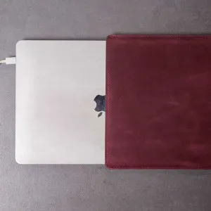 Чехол-папка INCARNE Free Port Plus для MacBook Pro 14'' (2021-2023) (Wine) в Сваляве