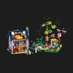 Конструктор LEGO Friends Домик и цветник пчеловодов (42669)