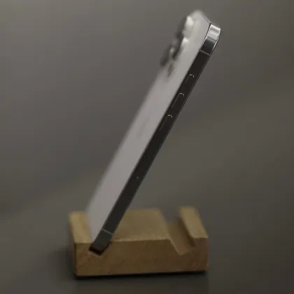 б/у iPhone 16 Pro 512GB (White Titanium) (Як Новий) (e-Sim) в Києві