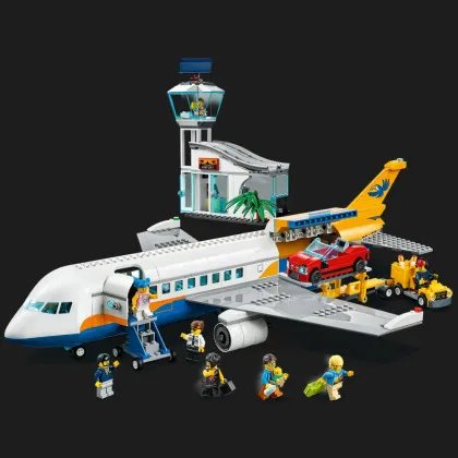 Конструктор LEGO City Passenger Airplane (60262)