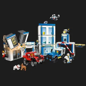 Конструктор LEGO City Поліцейська дільниця (60246)