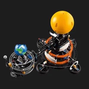 Конструктор LEGO Technic Земля та Місяць на орбіті (42179)