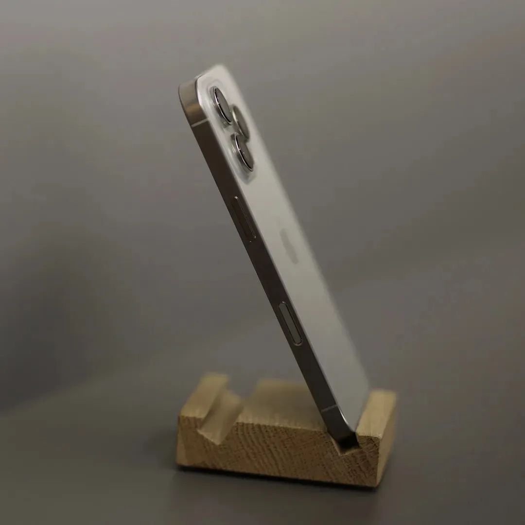 б/у iPhone 16 Pro 256GB (Natural Titanium) (Хороший стан, нова батарея) (e-Sim)