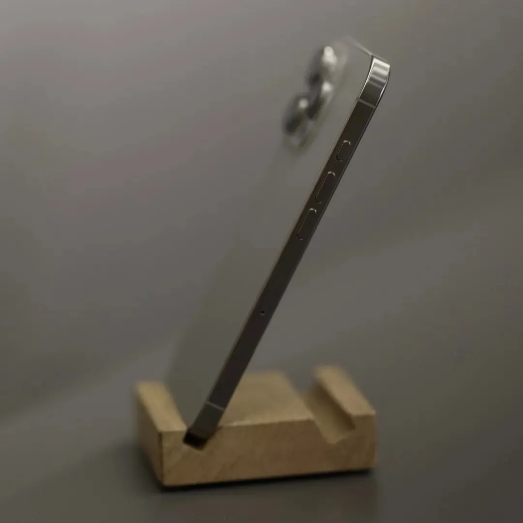 б/у iPhone 16 Pro 1TB (Natural Titanium) (Как Новый) (e-Sim)