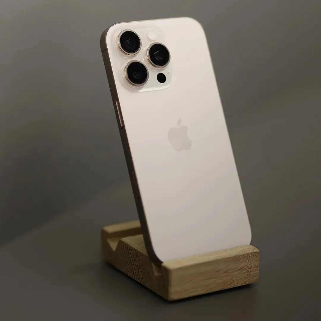 б/у iPhone 16 Pro 128GB (Desert Titanium) (Хорошее состояние, стандартная батарея) (e-Sim)