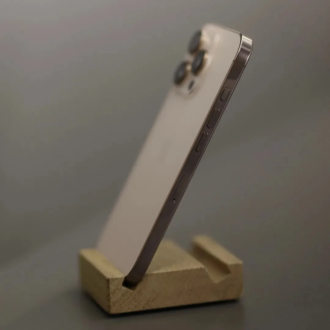 б/у iPhone 16 Pro 128GB (Desert Titanium) (Як Новий) (e-Sim)