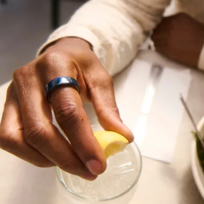 Смарт-кольцо Oura Ring 4 Ceramic Midnight Size 8