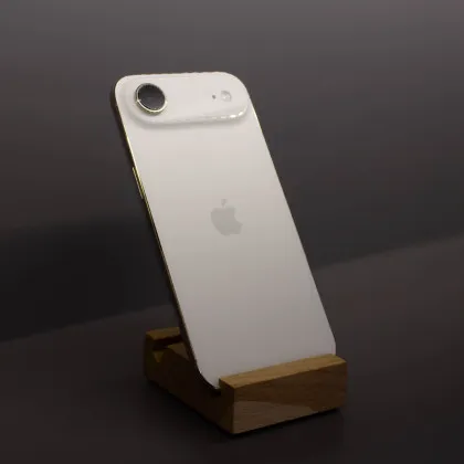 б/у iPhone 17 Air 256GB (Light Gold) (Хорошее состояние, новая батарея) (e-Sim)