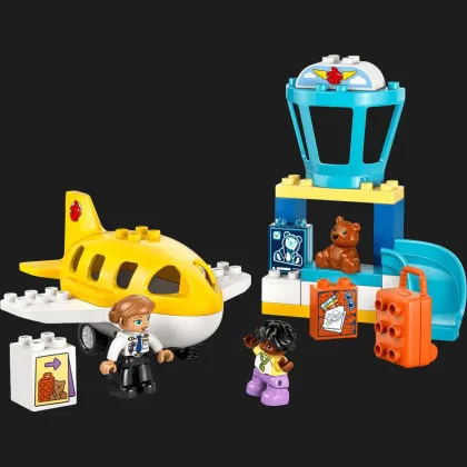 Конструктор LEGO DUPLO Впервые в аэропорту (10443)