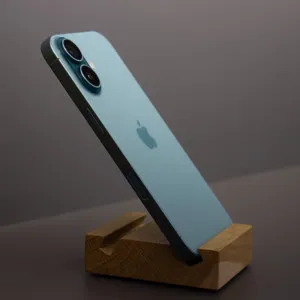 б/у iPhone 16 128GB (Teal) (Хорошее состояние, стандартная батарея)