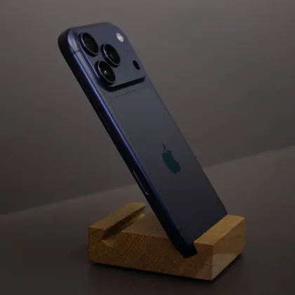 б/у iPhone 17 Pro 512GB (Deep Blue) (Хорошее состояние, новая батарея) (e-Sim)