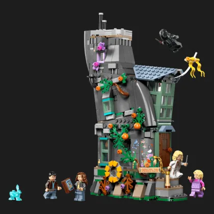 Конструктор LEGO Harry Potter Дом Луны Лавгуд (76467)