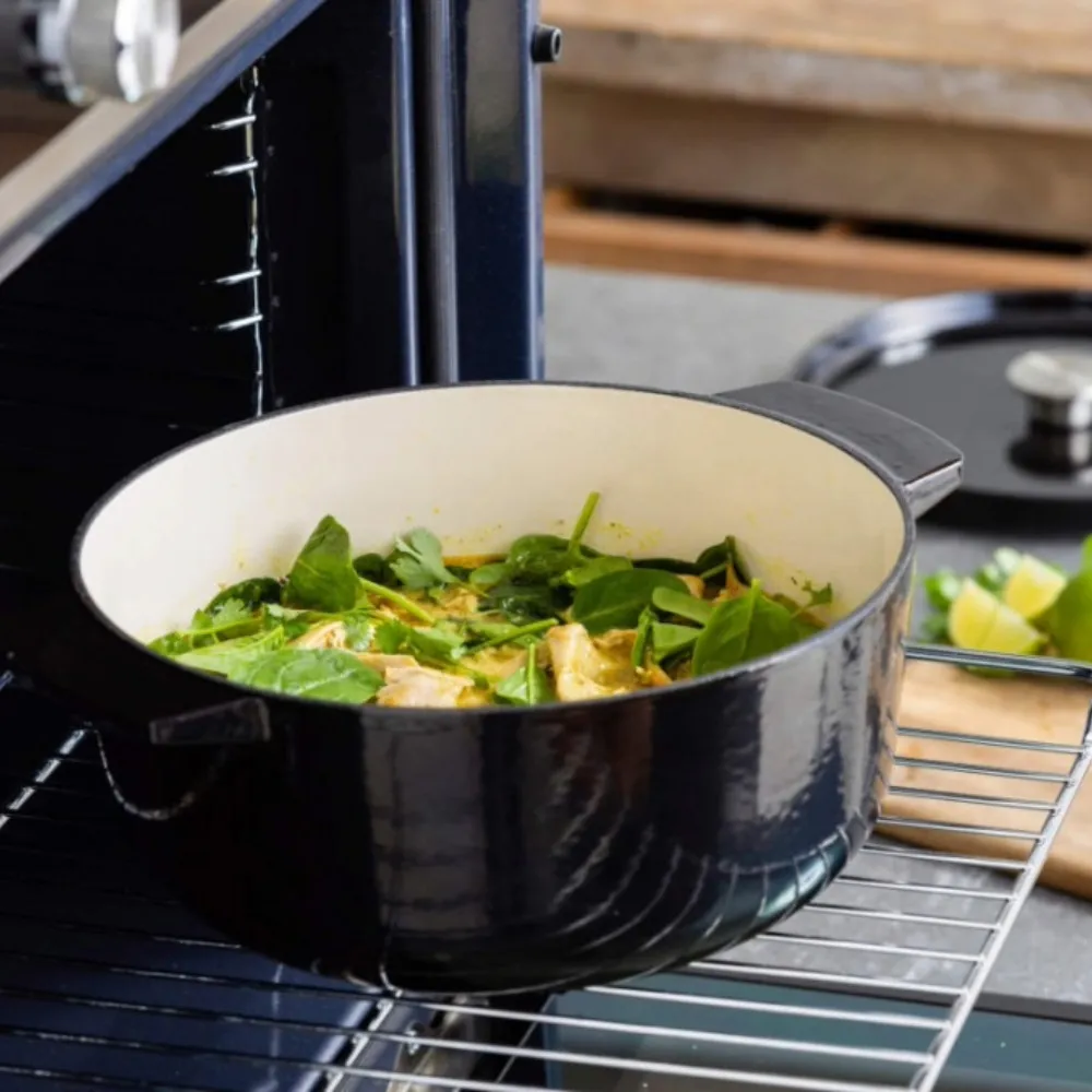 Каструля чавунна з кришкою KitchenAid, 22 см, 3,3 л (Black) (CC006058-001) — фото 5