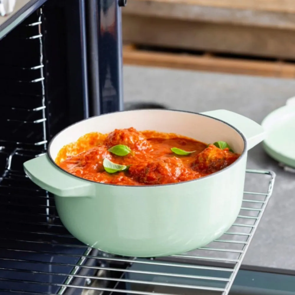 Каструля чавунна з кришкою KitchenAid, 22 см, 3,3 л (Mint) (CC007433-001) — фото 5