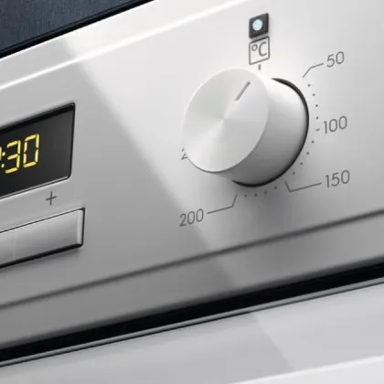 Духова шафа Electrolux електрична, 65л, A (EOF3H40BW) (White)
