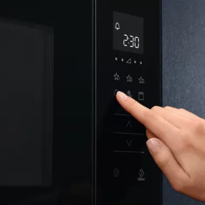 Микроволновая печь встроена Electrolux LMS2203EMX (Black)