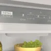 Холодильник вбудований Whirlpool (WHC18T311) (White)